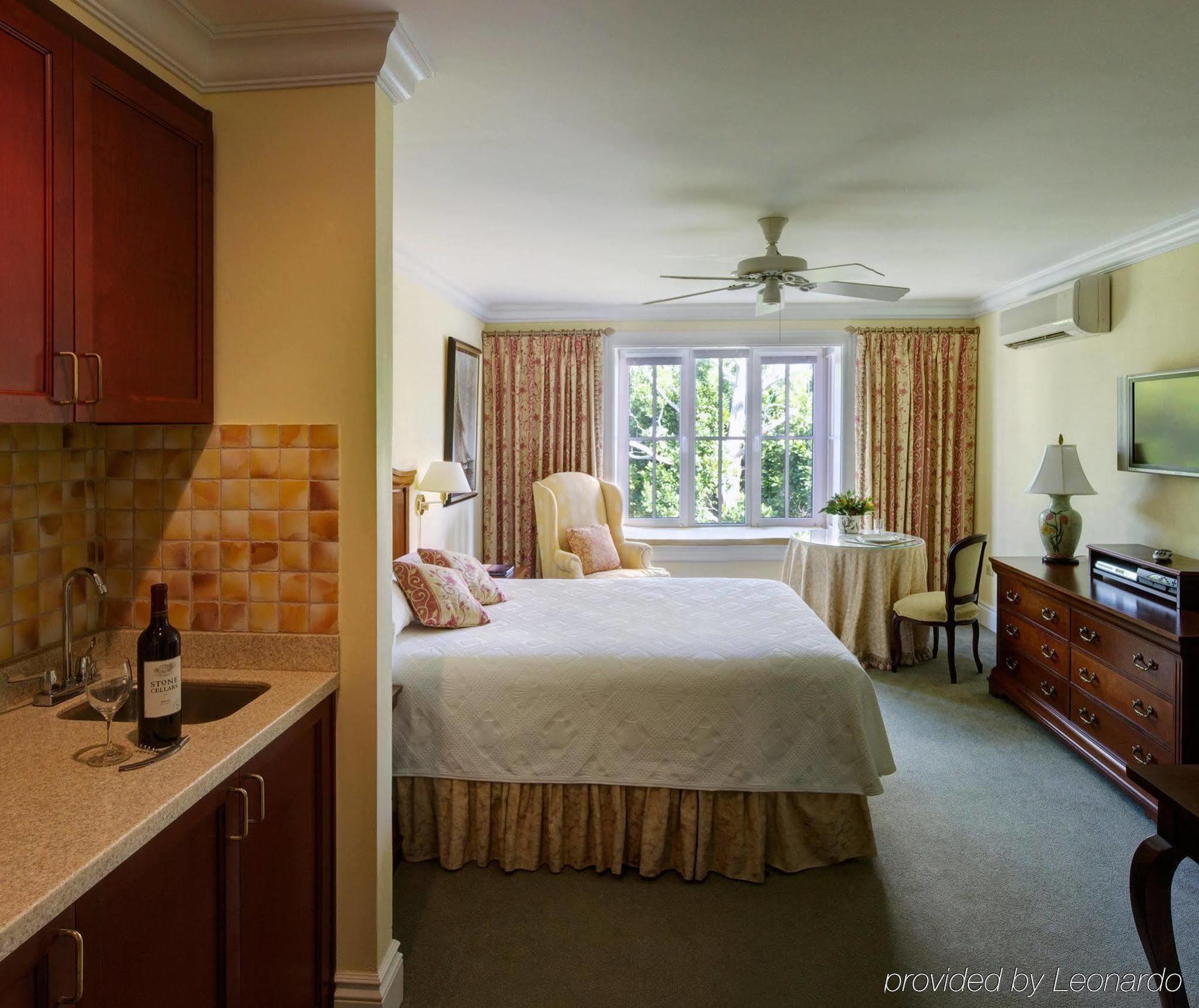 Royal Palms Hotel Гамильтон Экстерьер фото